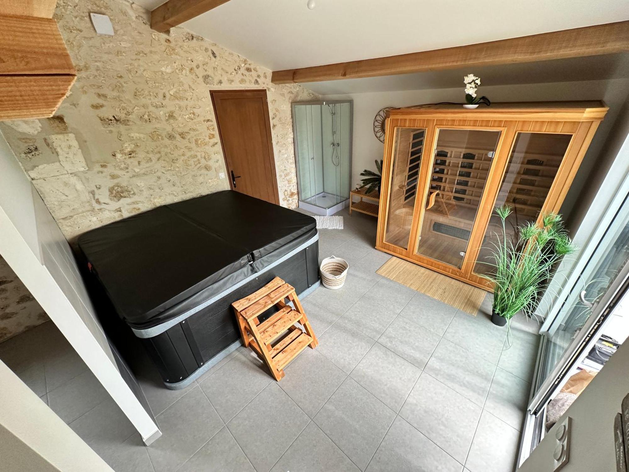 Вилла Domaine De La Roche Chabrelle Saint-Just  Экстерьер фото